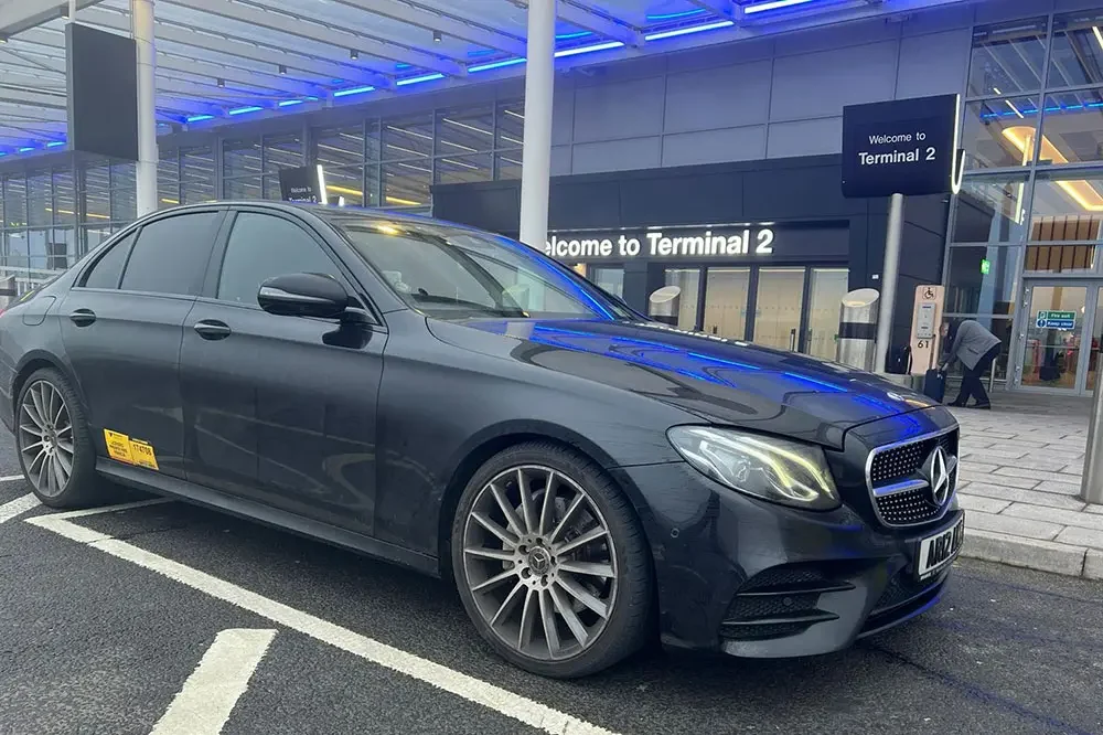 Manchester Airport Transfers 1 Manchester airport transfer | transporter executive, sutton coldfield